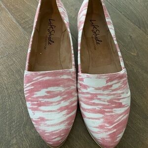 Lifestride Bloom Slip On Pink and White Loafers Flats Size 7.5